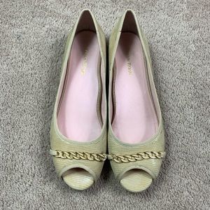 Taryn Rose peep toe flat sandals Size 9.5M